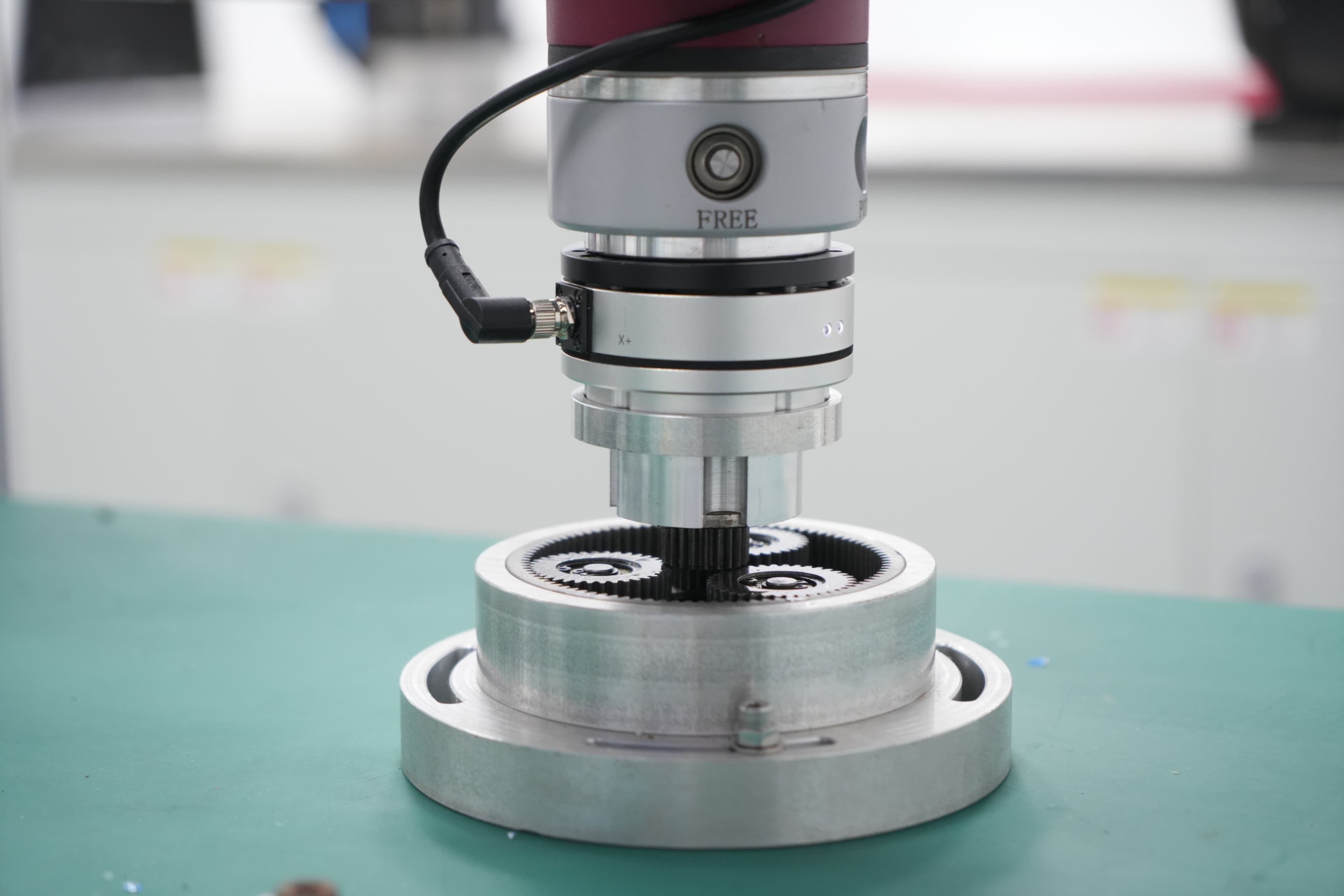 Automotive Bolt Assembly Application